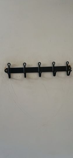 Black Metal Wall-Mounted Hook Rack