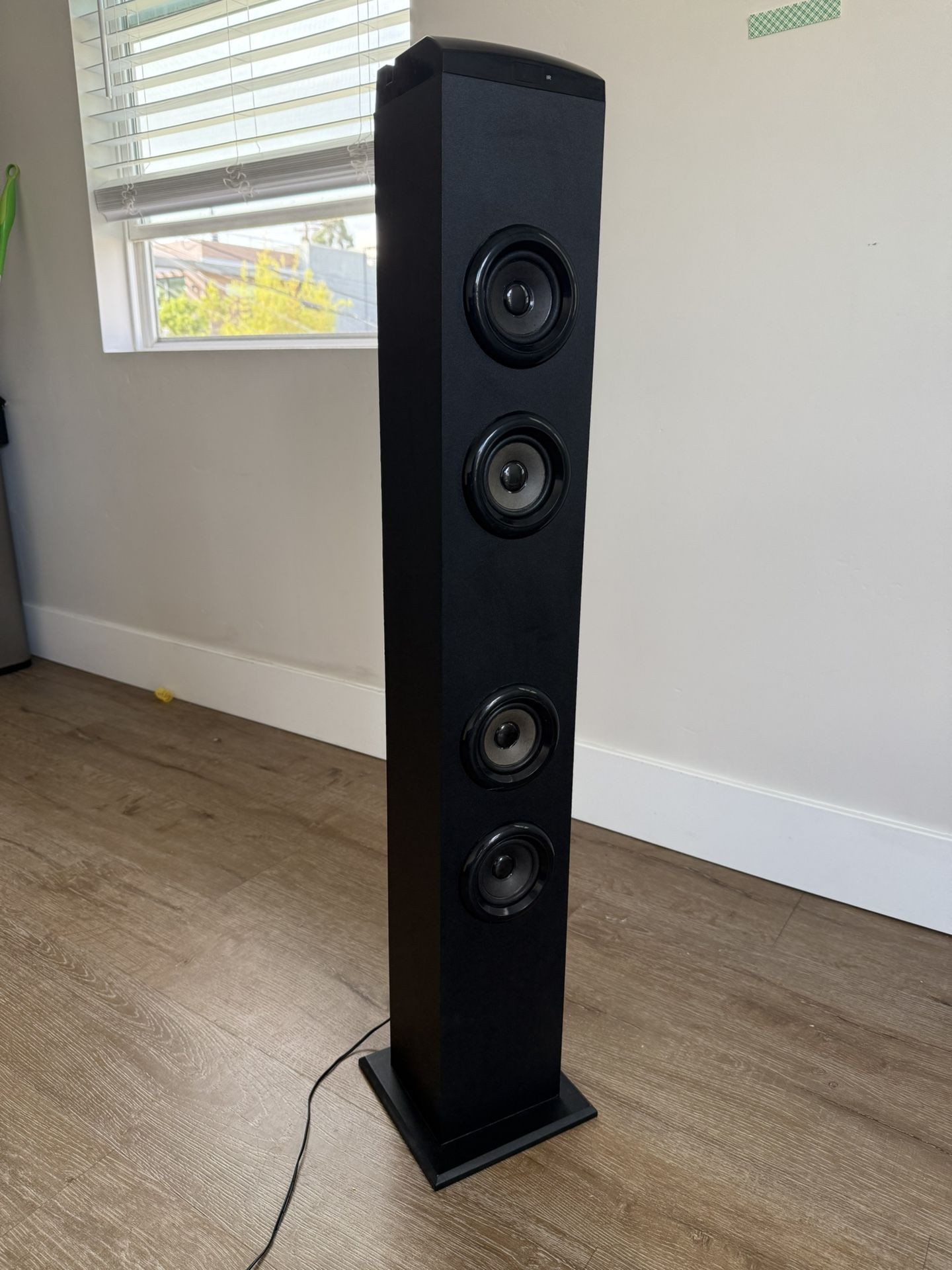 Fisher Bluetooth Standing Speaker