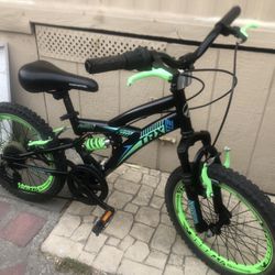 Nice Bike For Boys Everything Works 6 Speed Fast Bike Rims Size 18 /. Kids 5 To 8 Years