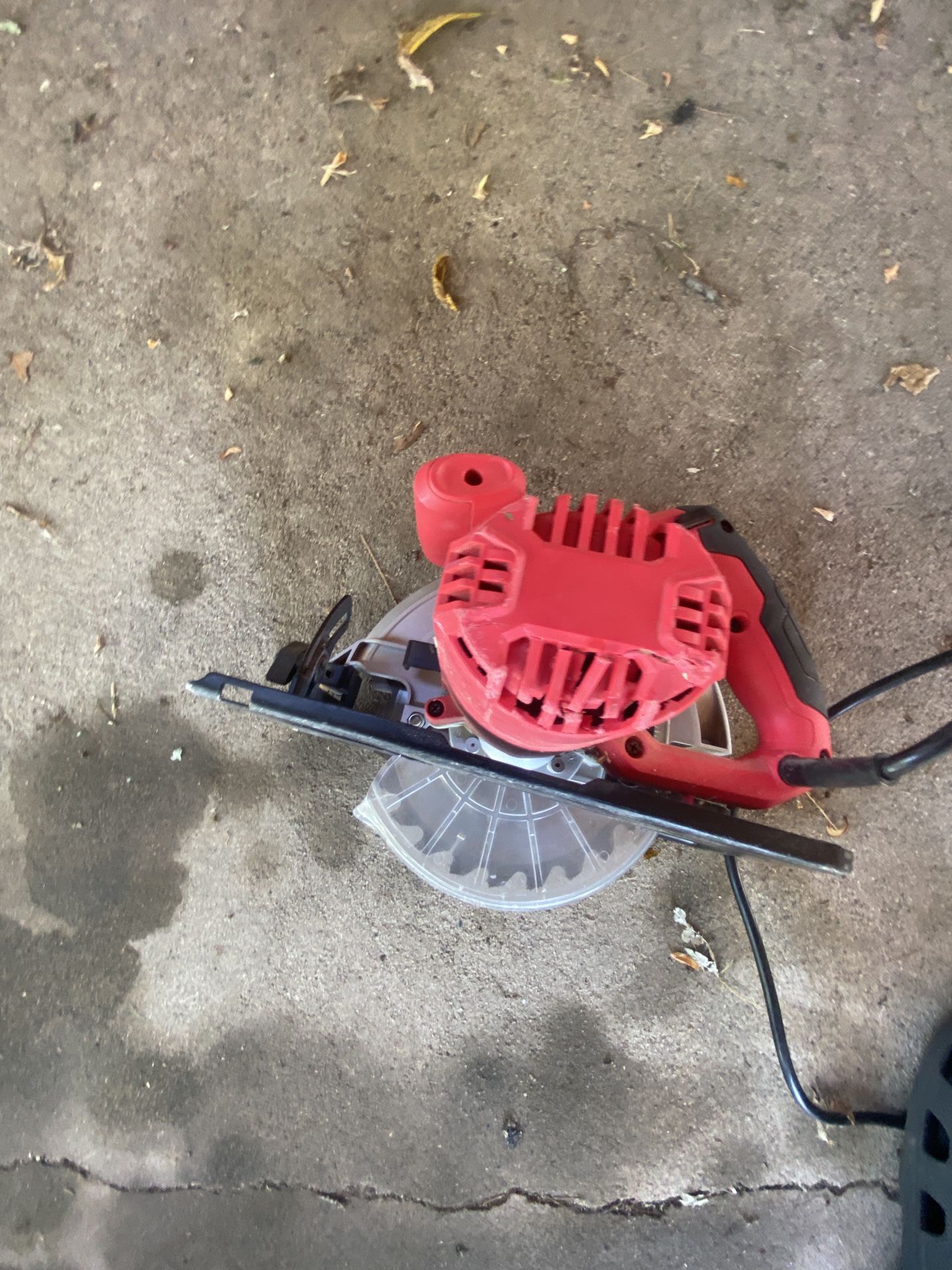 Saw