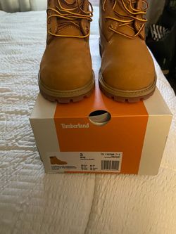 Kids Timberland size 3