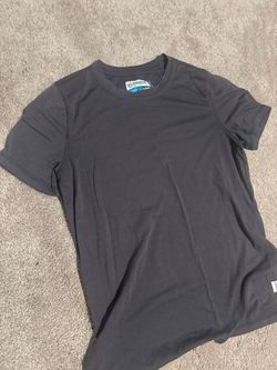 Magellan Outdoors Dark Gray Crew Neck T-Shirt