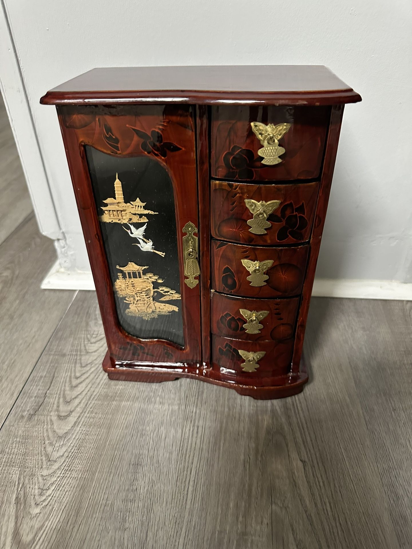 Vintage Chinese Lacquer Musical Jewelry Box
