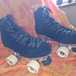 Women's Size 7 Moonlight Roller Skates - Night Fever