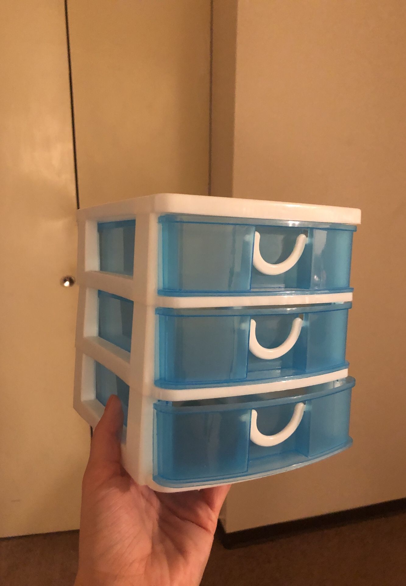 Mini plastic drawers