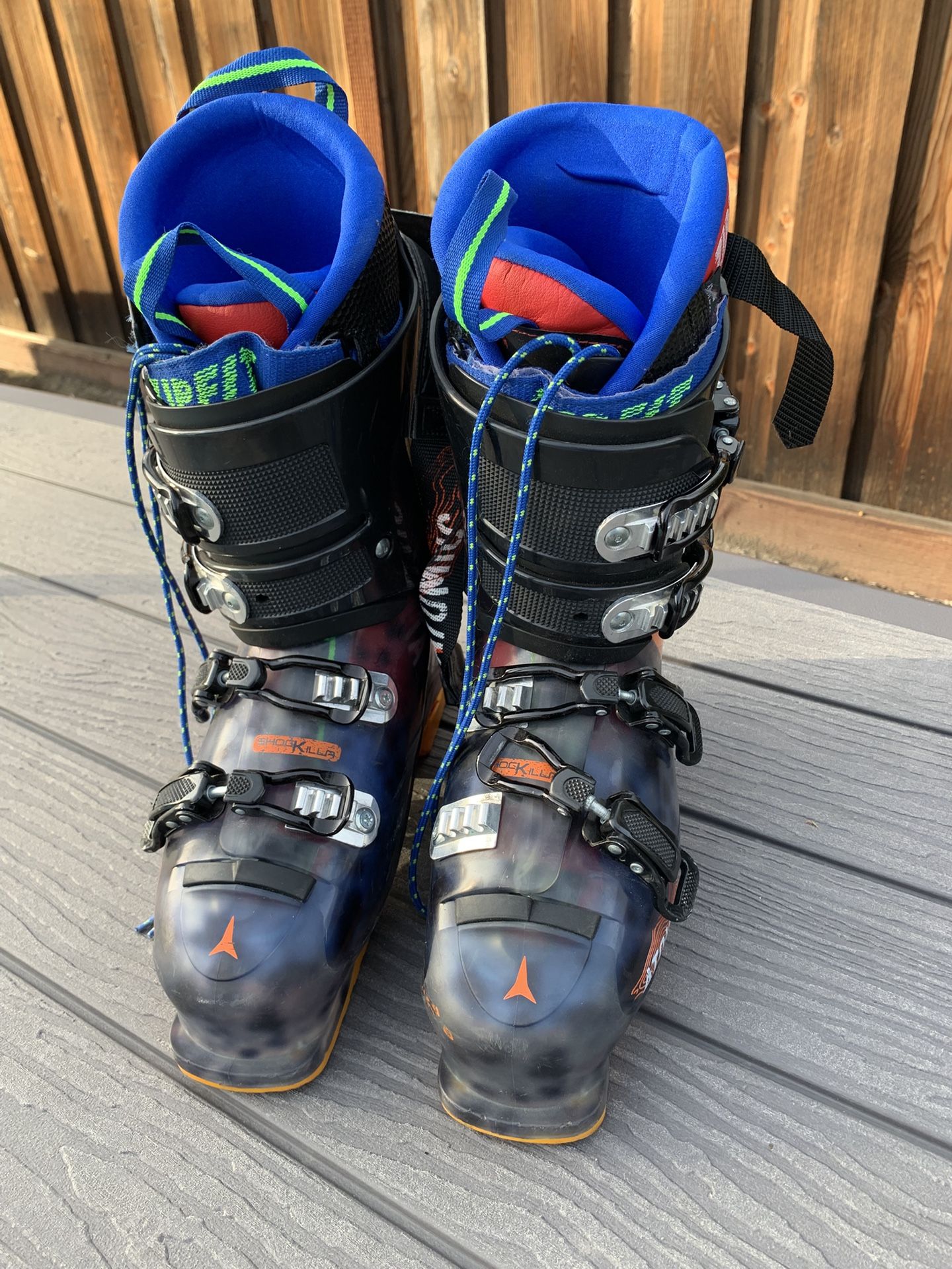 Atomic Tracker 130 Ski Boots Men’s Size 11.5  or 29.5