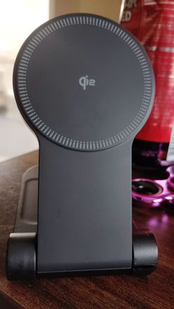 Magnetic wireless charger