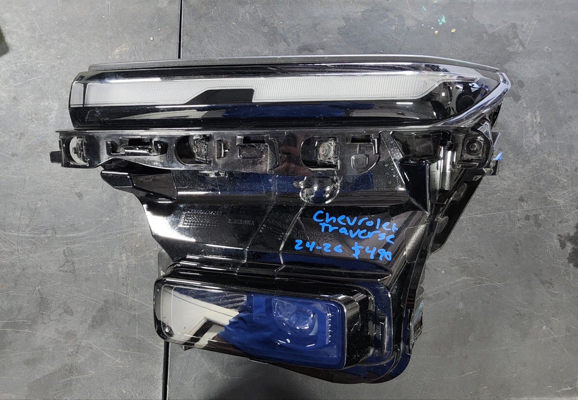 Chevrolet Chevy Traverse Headlight left driver side 2024 2025 2026 Part $490