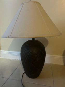 Modern Textured Black Table Lamp – Designer Style – Excellent Condition