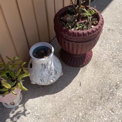 Concrete Red Ornament Planter
