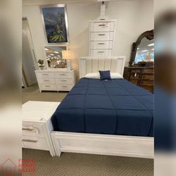 5 Pieces White Color King & Queen Bed Set