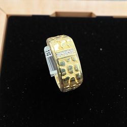 14KT 6.80g YELLOW GOLD NUGGET RING WITH LAB DIAMOND