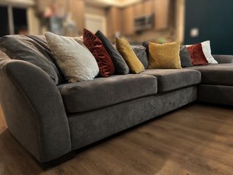 MOVING SALE - BEST OFFERS - MUST PICK UP BY TOMORROW NEED GONE