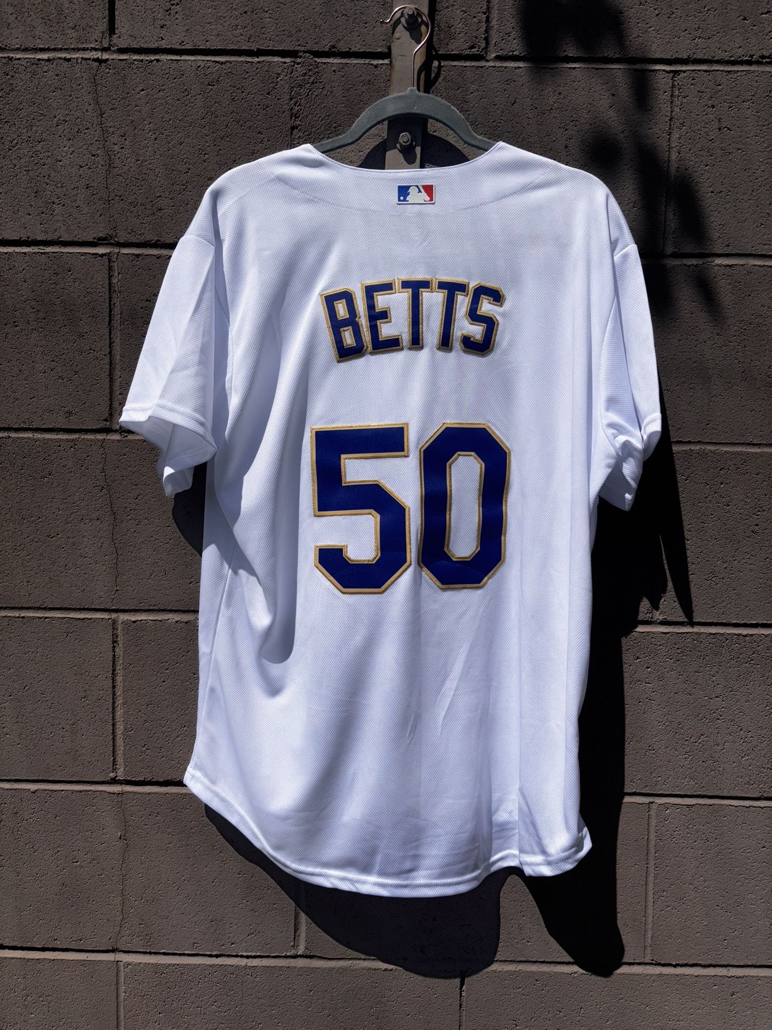 Dodgers Medium Mookie Betts Home Jersey