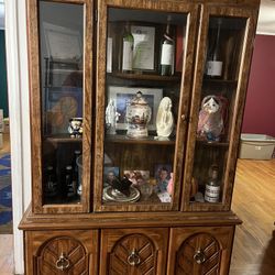 China cabinet 