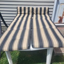 2 Outdoor Lounger Cushions
