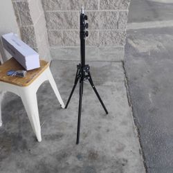 Light Stand / Tripod