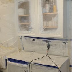 Kitchen Cabinets---pain, DecoGlo, Dunn Edwards 
