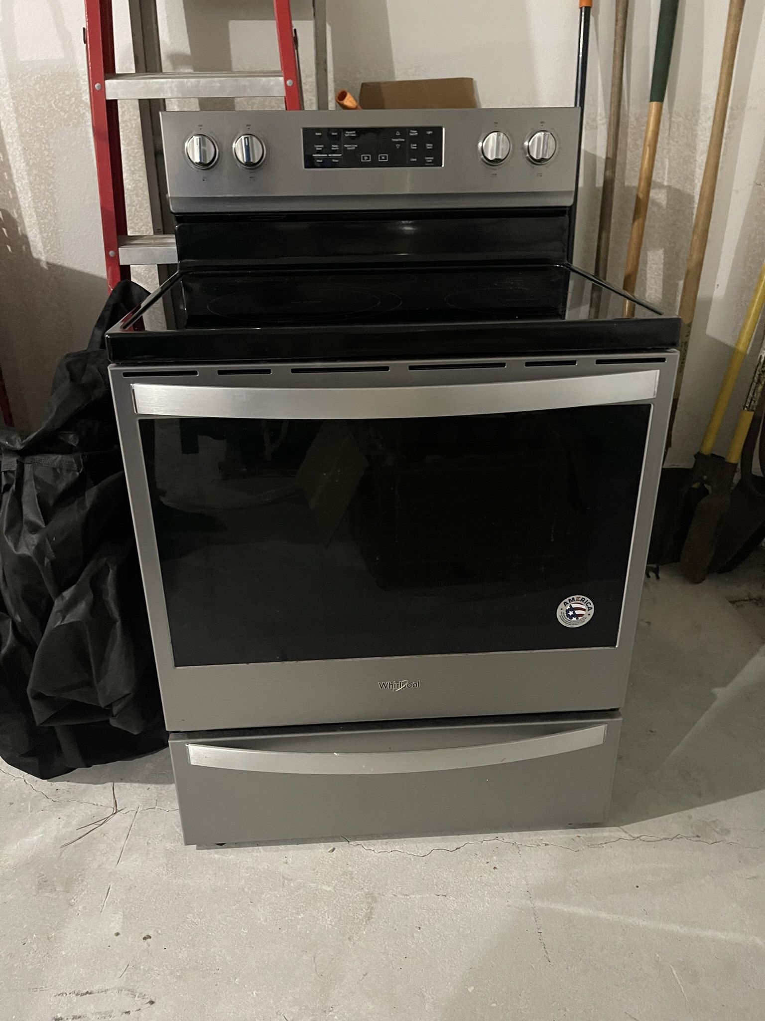 Whirlpool Oven, Dishwasher, Microwave