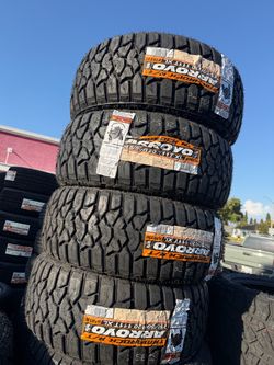 ‼️🚨vendo set de llantas 265 50 20 arroyo tires R/T