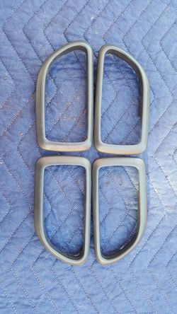 02/07 Subaru Impreza WRX door handle trim
