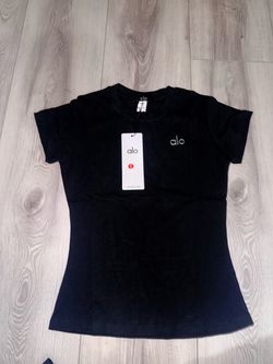 Alo black crew neck women shirt SML NWT
