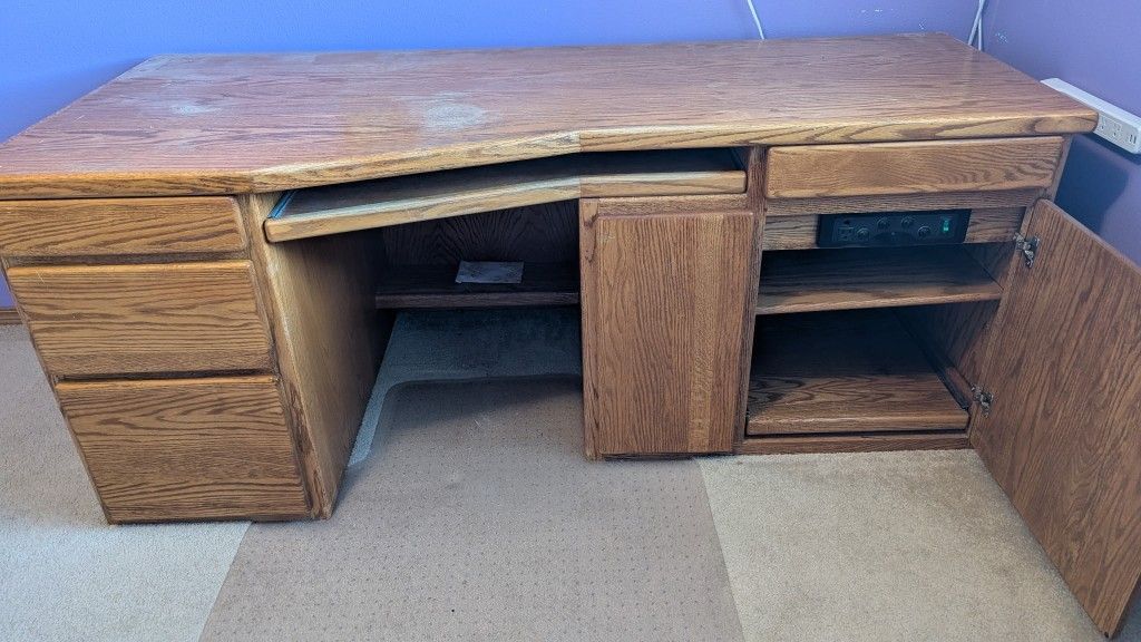 FREE Desk