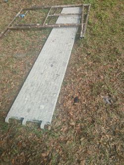 Scaffold And Aluminum Board