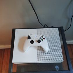 Xbox 360 : 1 Controller.