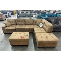 3 Pc Sectional Sofa With  Ottoman  // Limited Time Offer 
