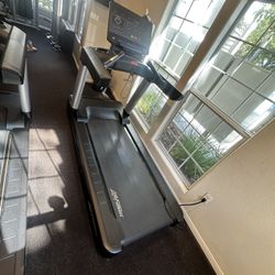Life Fitness Cardio 