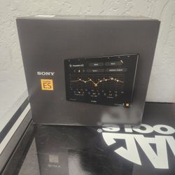 Sony 10 In Radio XAV9500ES 