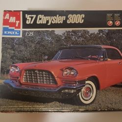 AMT/ERTL 1957 CHRYSLER 300C PLASTIC MODEL KIT 1:25