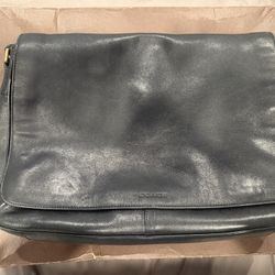 Coach Messenger Bag (Genuine Leather) - Black