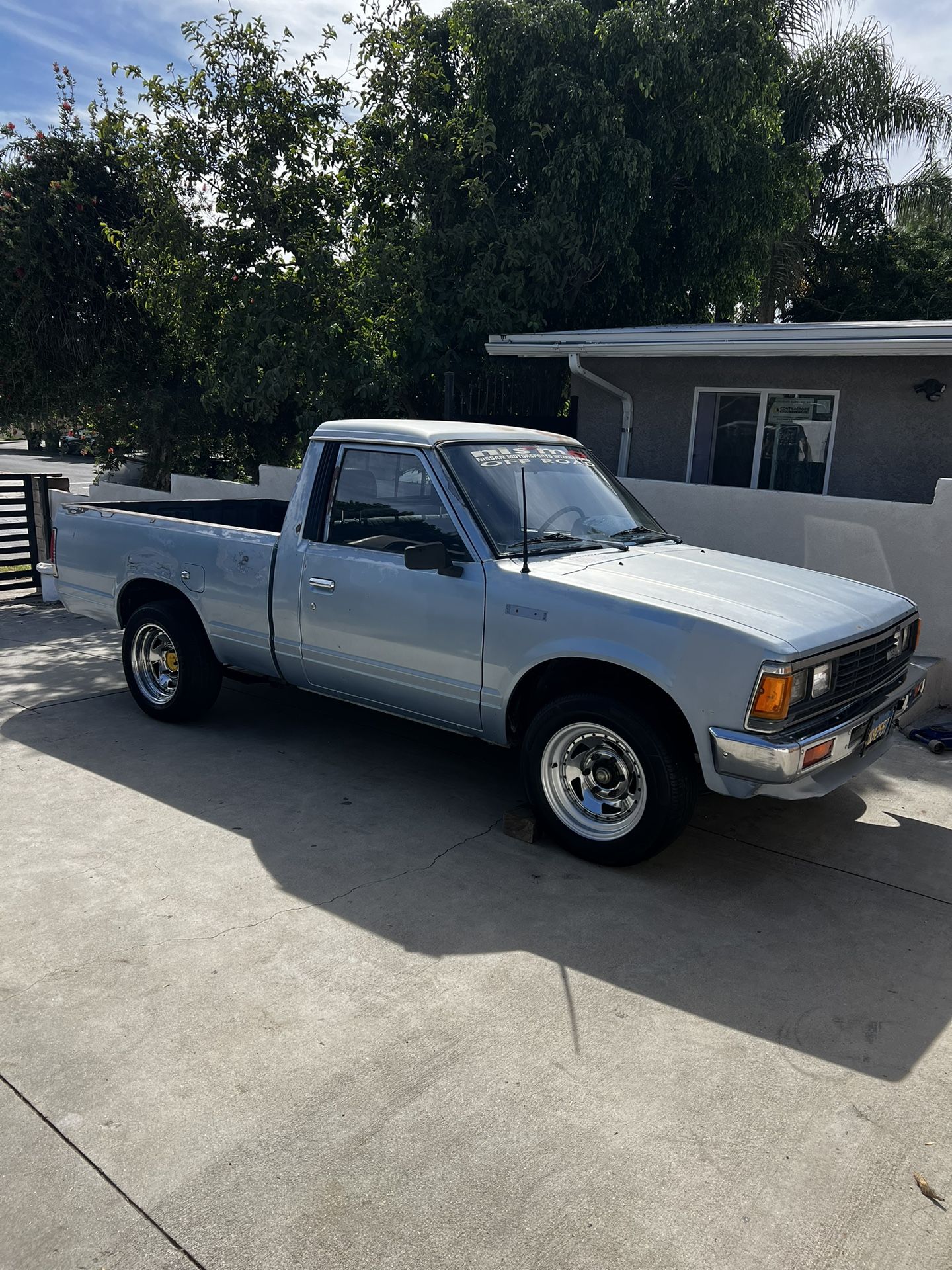 1986 Nissan Pickup