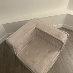 Cushy Lounge Corner Chair