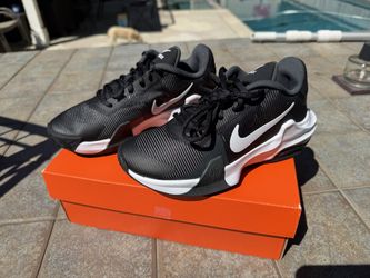 Nike Impact 4 Unisex Basketball Shoes, Black, Size M 3.5 / W 5