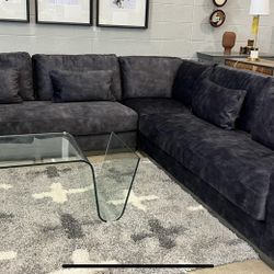 Sectional Couch 