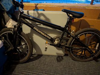 Mongoose Rebel Kids BMX Bike, 20-in. Wheels, Children & Tweens Ages 7-13, Black Bicycle