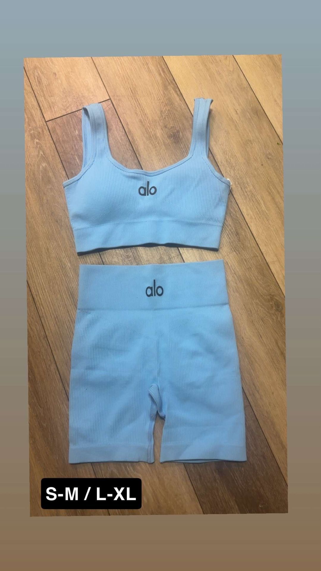 Alo Yoga Set