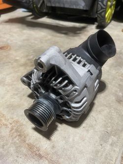 99-96 BMW E36 VALEO 80A Alternator & Pulley 14v.  READ LISTING FOR CONDITION