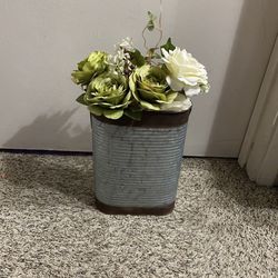 Galvanized Farm House Bucket Vase  With Flowers