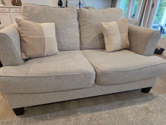 Sofas set linen
