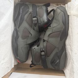 Jordan 8 Retro 