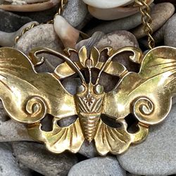 Vintage Gold Tone Large 3” Butterfly Choker Jewelry Necklace 