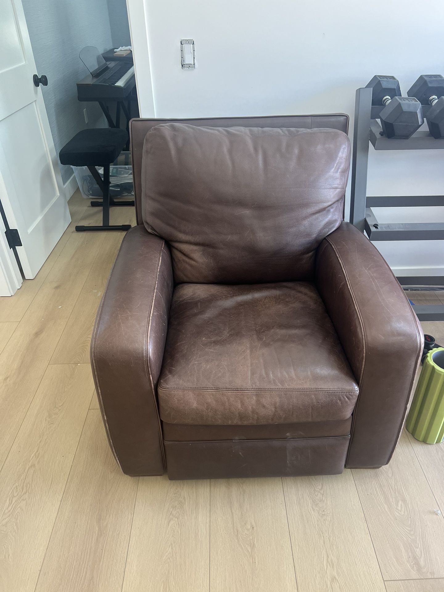 Brown leather Recliner