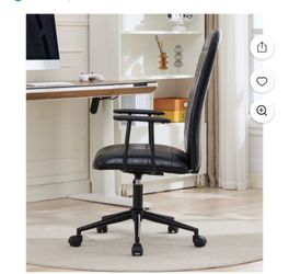 Office chair New In Box X $25