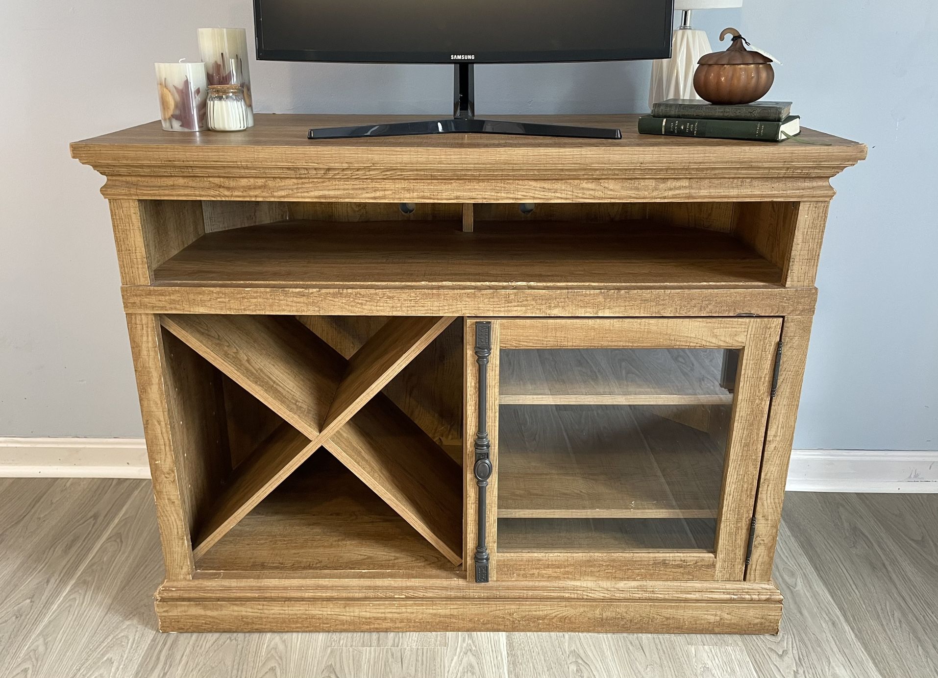 Blonde Brown Tv Console