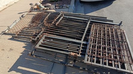 Free scrap metal. Bay Terrace area