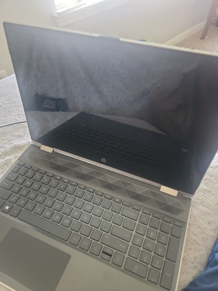 HP PAVILION TOUCHSCREEN LAPTOP Electronics & Media